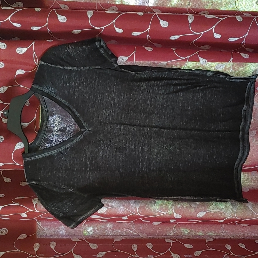 Black T shirt